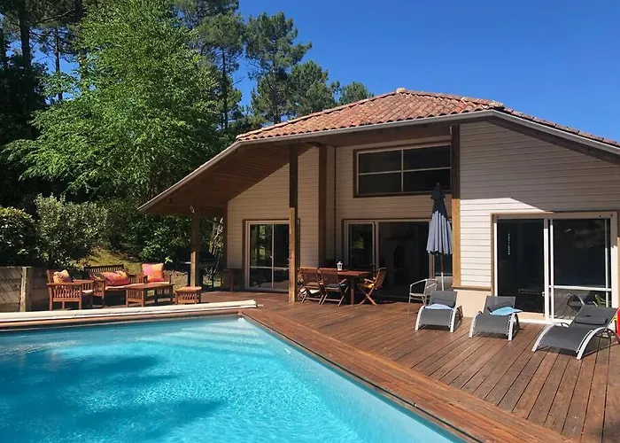 Villa Avec Piscine Petanque Ping-Pong Garage Pres Golf Plage