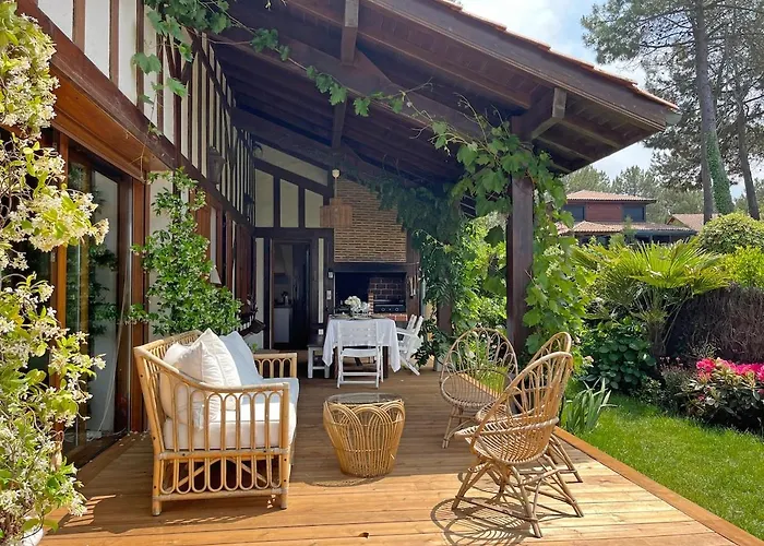Villa Hau'Oli, 4 Chambres, Spacieuse, Piscine Privee, Grand Jardin Fleuri Vue Golf Et 8Min A Pied De La Plage